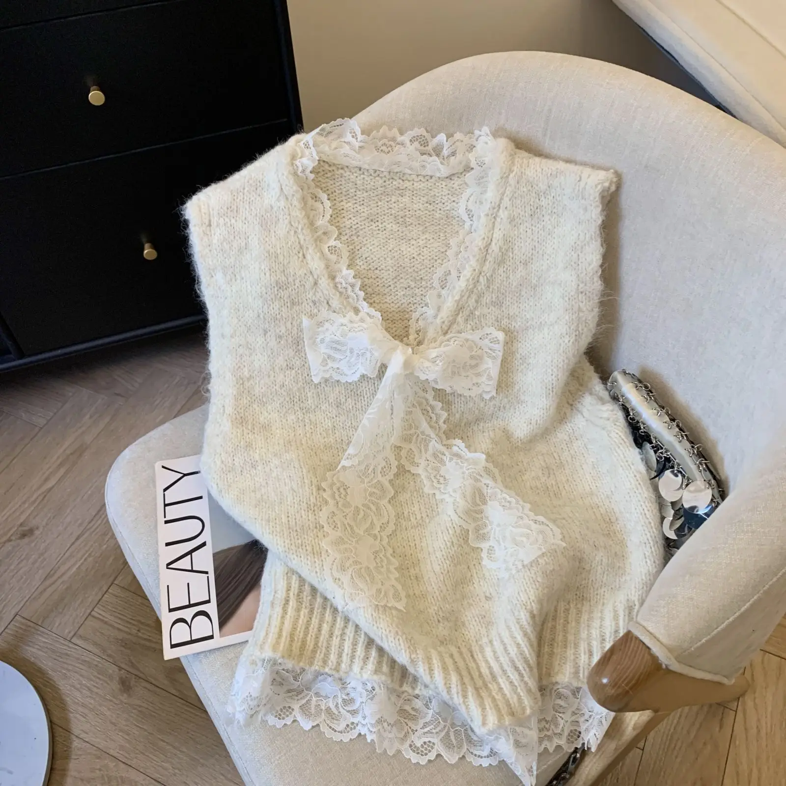 

Корейский вязаный жилет с кружевным бантом и v-образным вырезом, женский весенний модный новый маленький складной свитер 202, топ