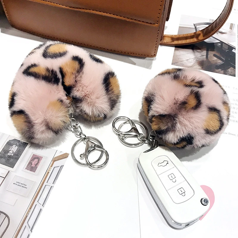 Faux Rex Rabbit Fur Heart‑Shaped Car Keychain, Fluffy Pom‑pom Bag Charm, Sweet Birthday Gift for Girls