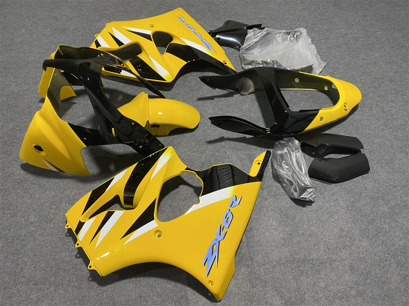 Motorcycle fairing fits ZX-6R 2000 2001 2002 -6R 636 00 01 02 Fairing Black Yellow White motorcycle housing