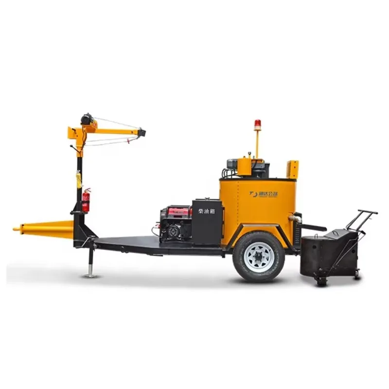 Driveway Asphalt Crack Repair Road Surfacing Patching Kettle Truck Mounted Asphalt Joint Sealing Machine
