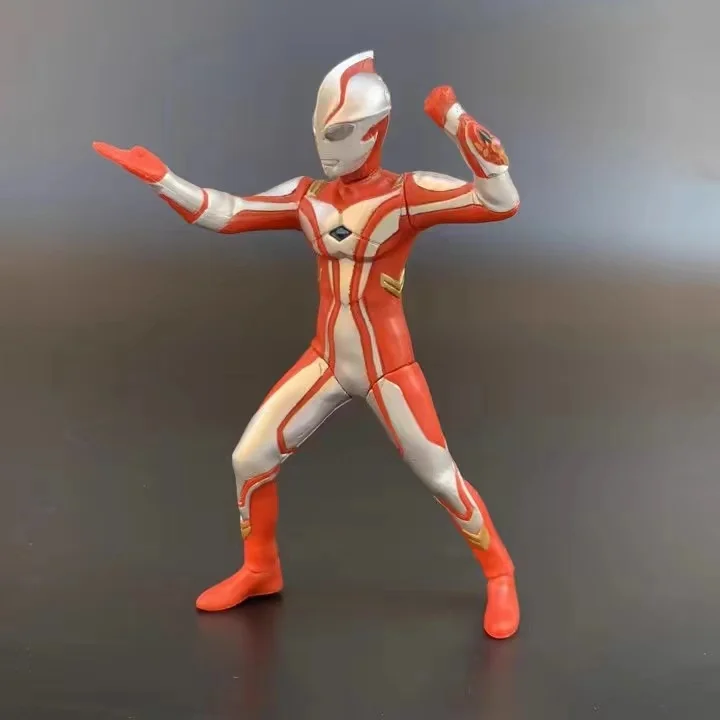 Figuras de acción de Ultraman Taro, Seven Jack Mebius, modelo de postura de combate de PVC, juguetes de regalo para niños, 9-12cm, 2024