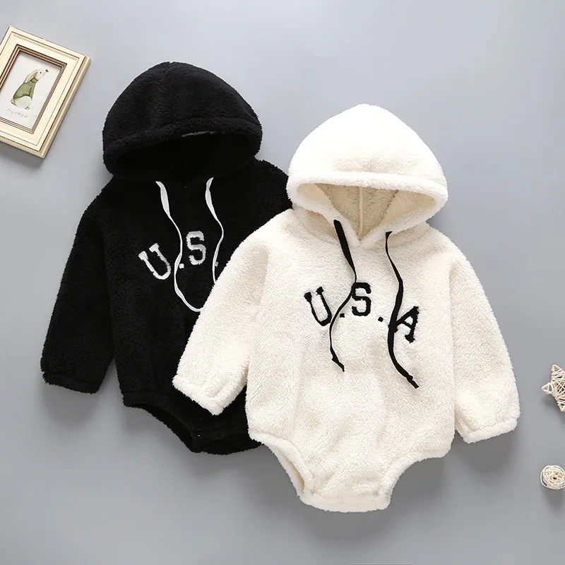 

2025 Cute Plush Jumpsuit for Boys and Girls, Autumn and Winter Triangular Crawling Suit with Hood and Thickened Stylish Jumpsuit