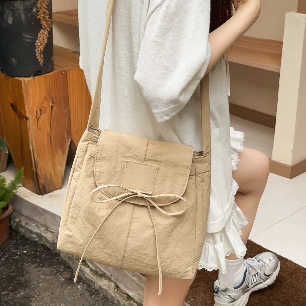 Retro Flip Nylon Bag, Daily Commuting Large Capacity Crossbody Bag, New Casual Student Class Shoulder Bag