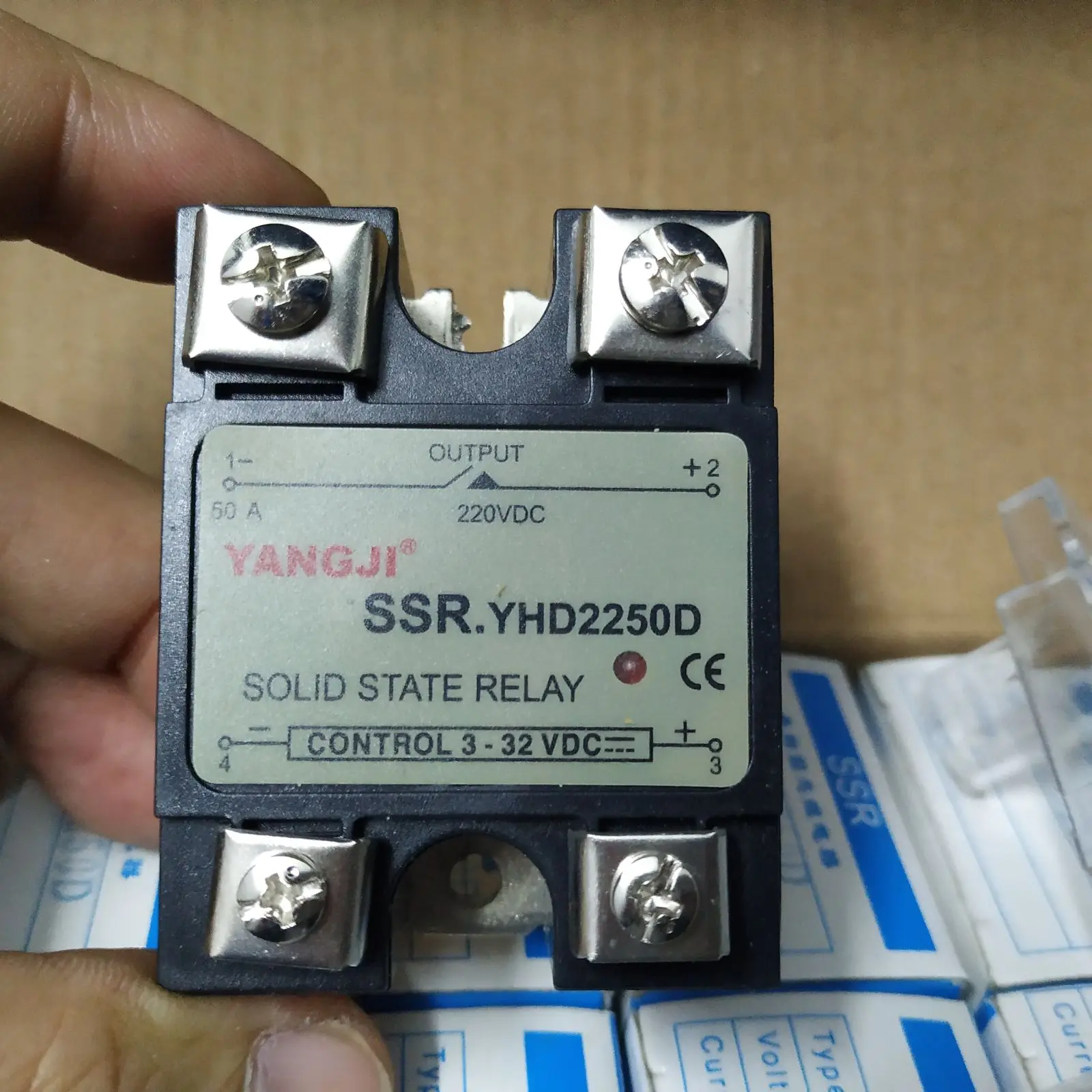 

Yang relay YANGJI single-phase DC solid state relay YHD2250D (50A/220VDC)