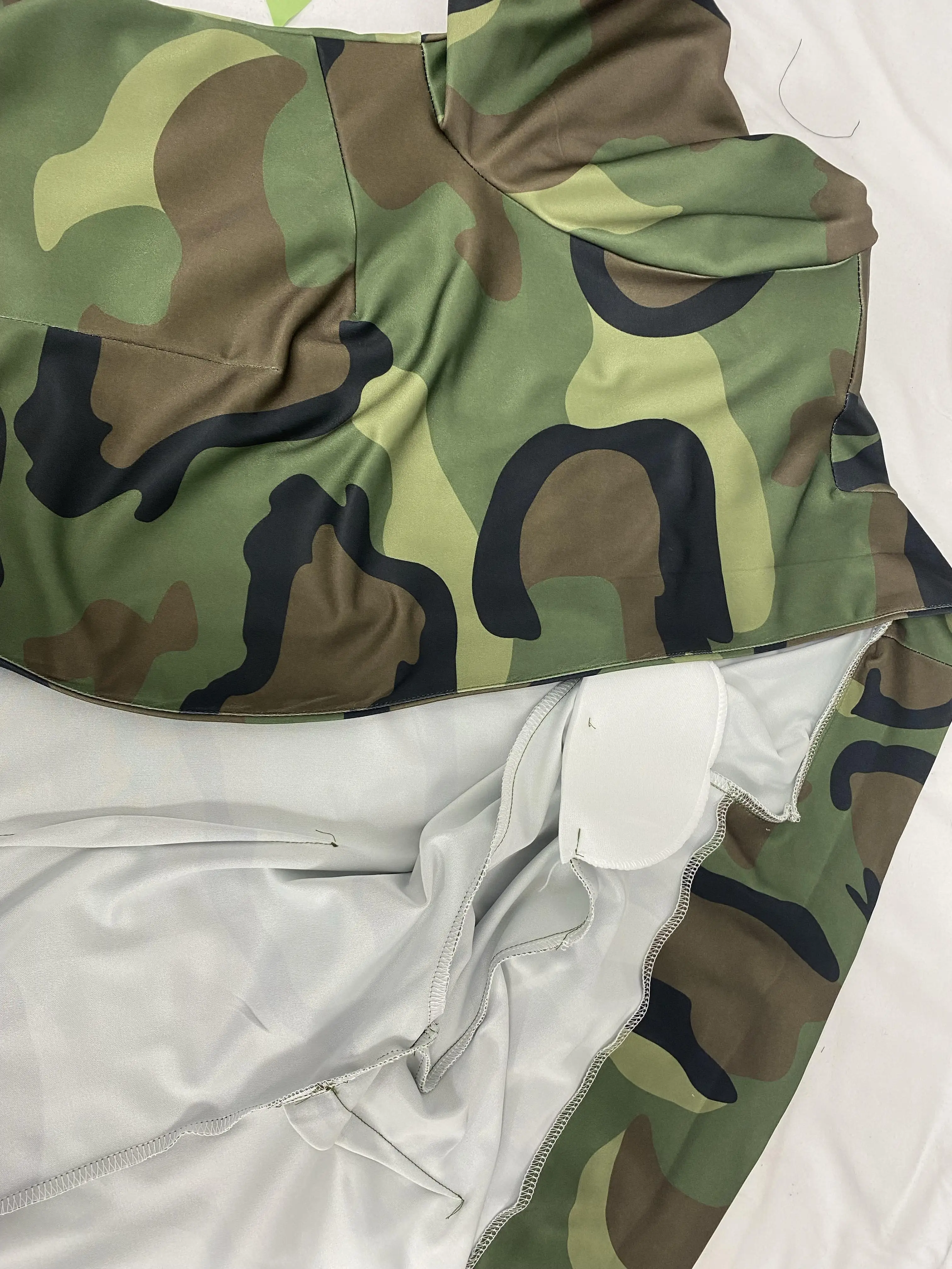 Jaket jas bermotif multi-warna kasual tren fesyen kamuflase