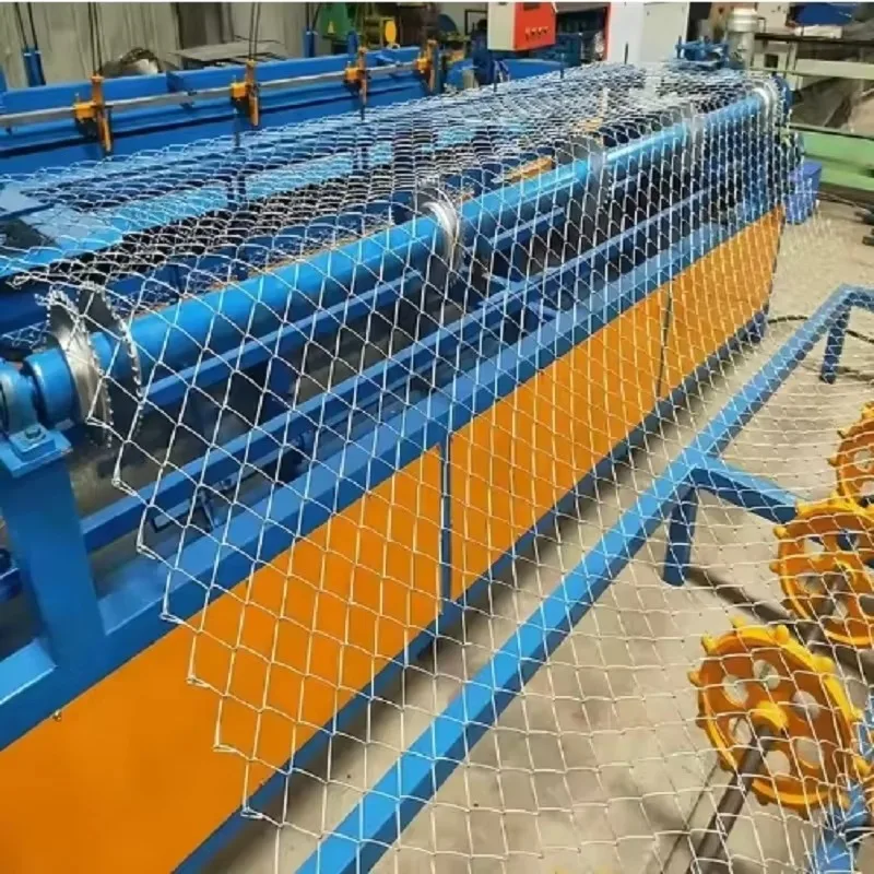Customized Heavy-Duty High-Speed Chain Link Fence Making Machine Stable Performance For Temporary Construction Fencing, Park Bou