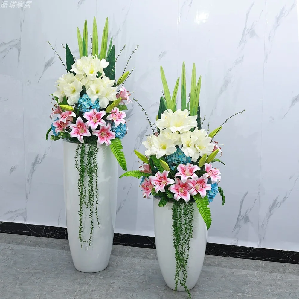 Simple hotel lobby white floor-to-ceiling large vase simulated flower arrangement shopping mall revolving door decorative flower