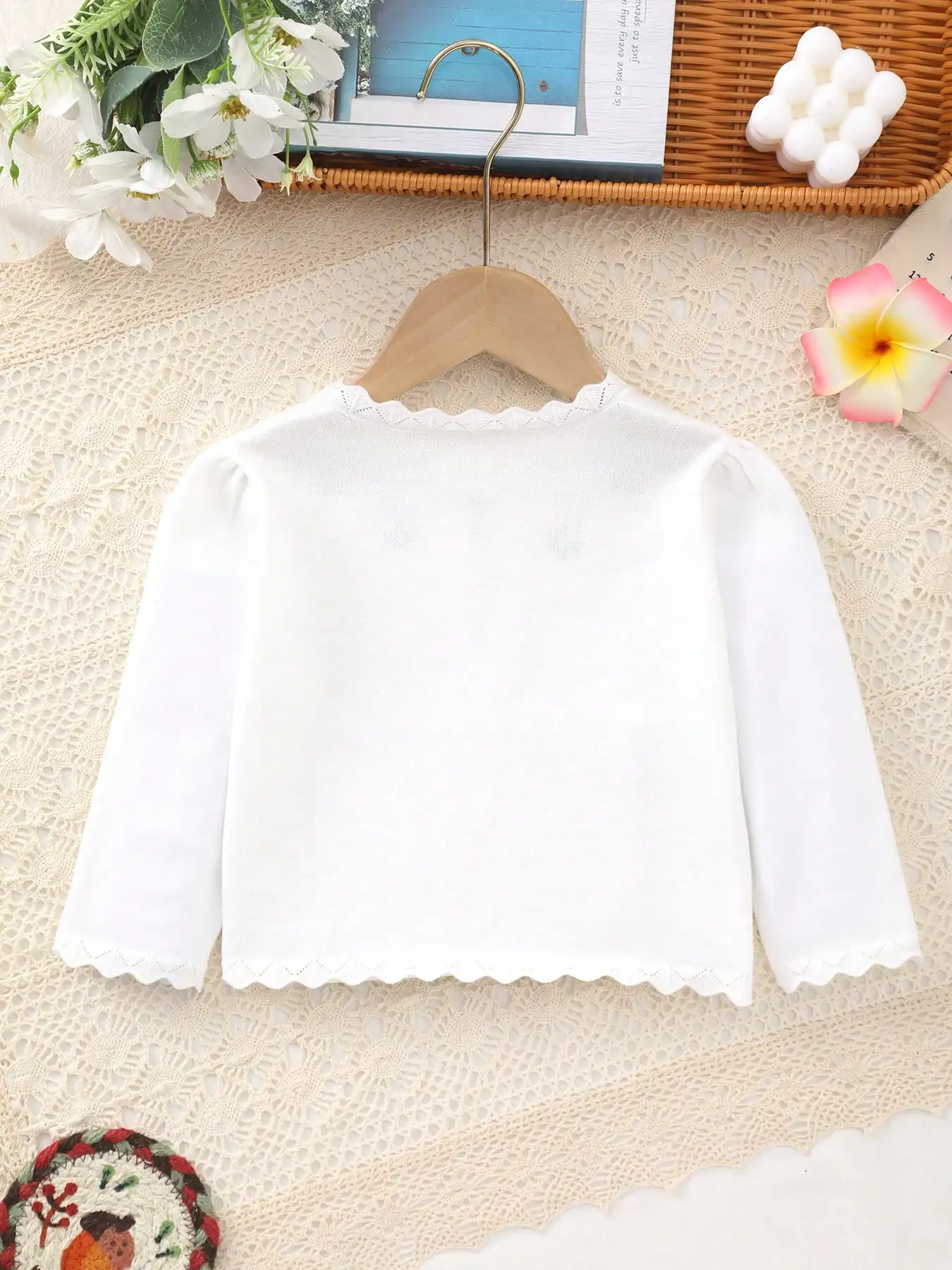 Girls' Spring and Autumn Thin Knit Cardigan Shawl with Small Flower Embroidery and Wavy Lace Design