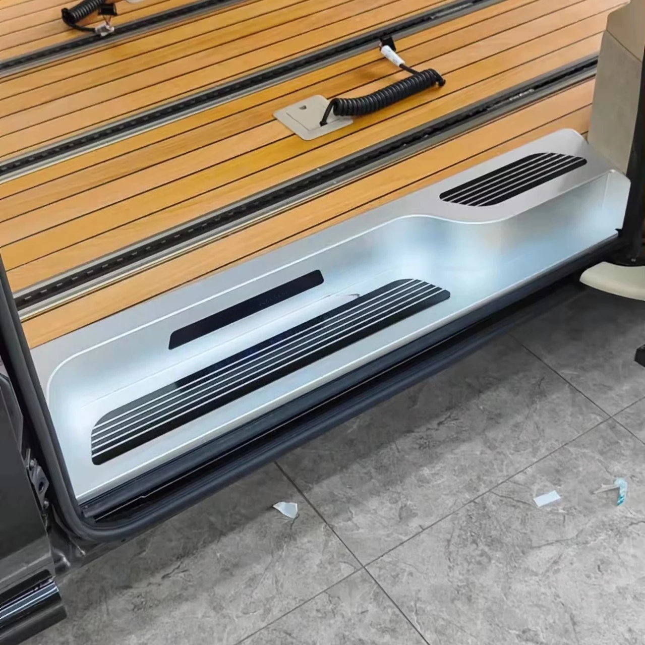 

Car interior upgrade accessories Threshold strip Modified pedal Internal and external protection board Decorative strip