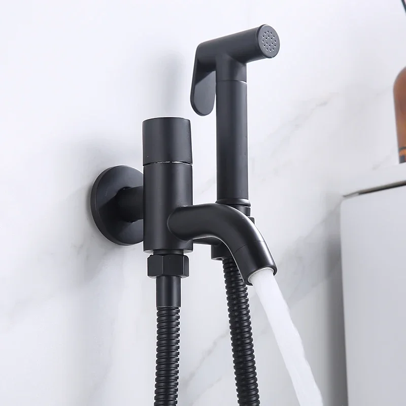 Set Bidet wc nero doccia a parete in ottone accessori bagno miscelatore Bidet testa pistola a spruzzo lavaggio acqua calda fredda wc pulito