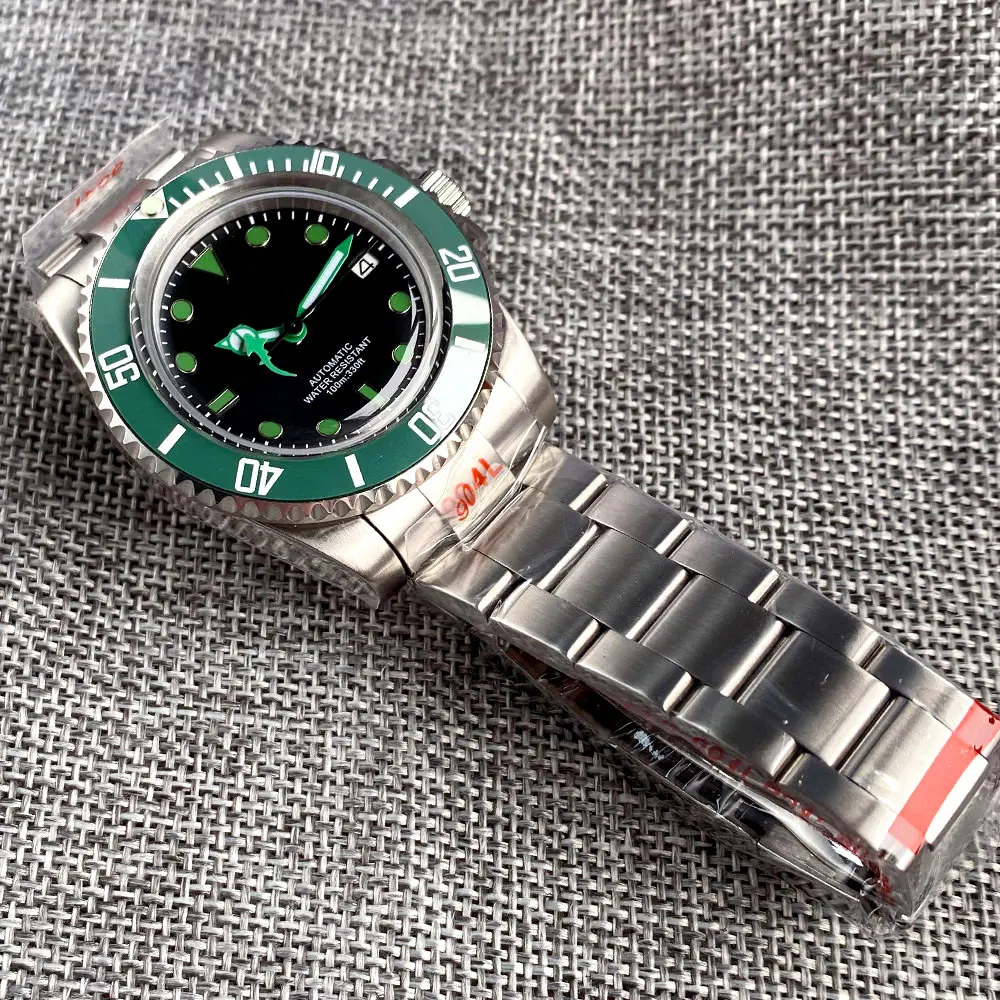 Custom 40mm Black Sterile Dial Sapphire Grass Automatic Mechanical Men Watch Japan NH35A Luminous Date Green Rotating Bezel