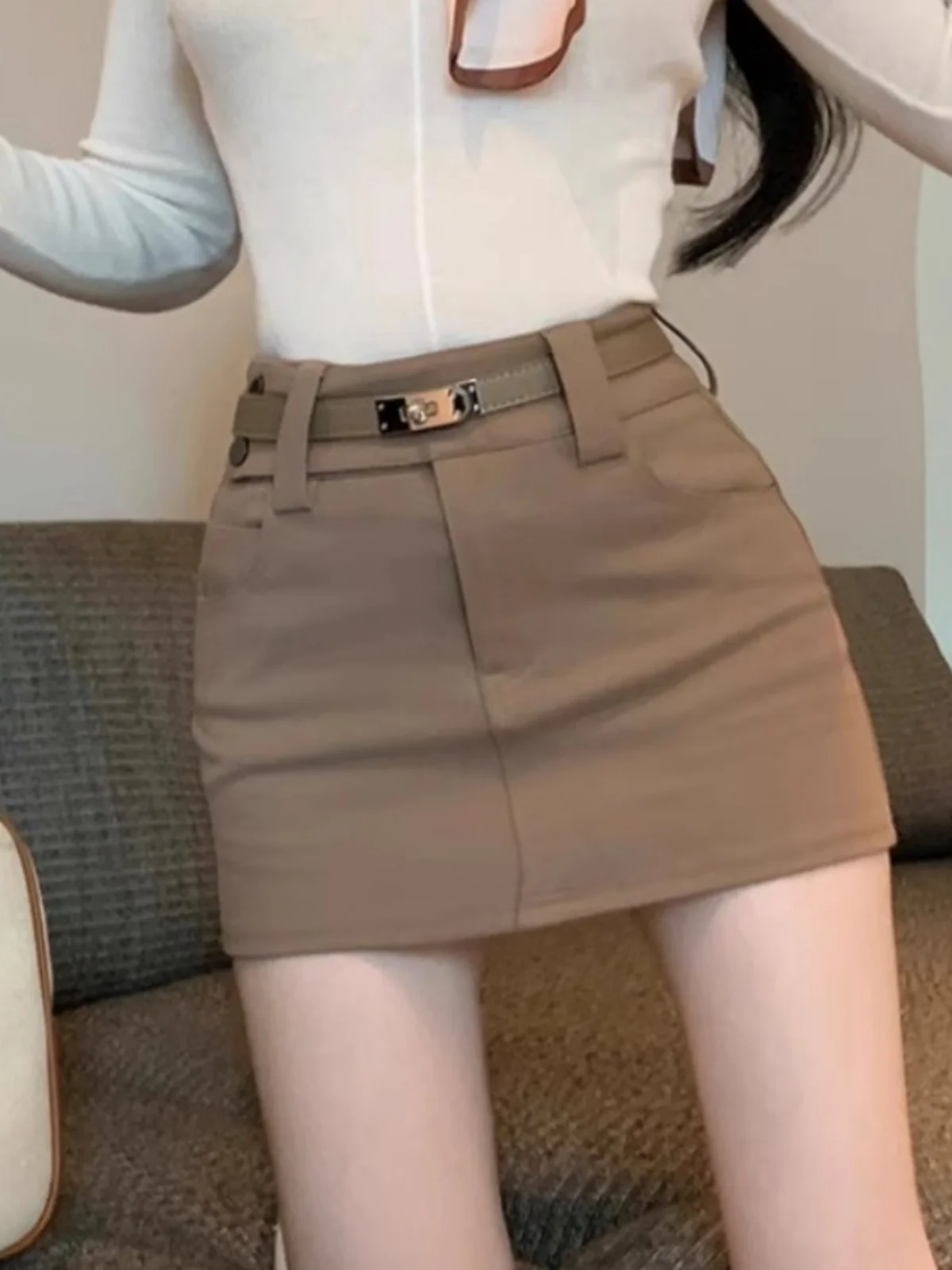 Khaki Versatile High Waist Commuter Short Skirt Women's Autumn Winter New Style Slimming A-Line  Skirt for Young Ladies