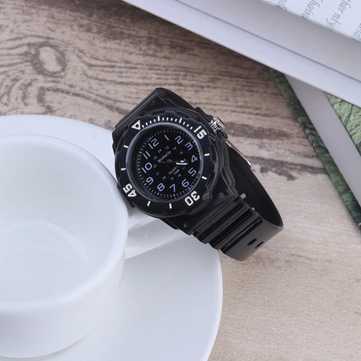 Black Children Quartz Watch Silicone Band Fashion Sports Watches Boys Girls Kids Quartz Watch Arabic Numerals Durable Material