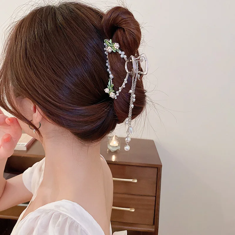 Korean Fashion Pearl Flower Leaf Tassel Hair Clip for Women Sweet Fairycore Hair Claws Temperament Hair Accessories Gift