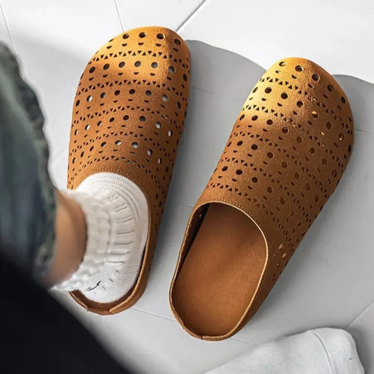 

Мужские ретро-мюли с принтом и вырезами, дышащие шлепанцы без задника, удобная повседневная обувь для прогулок