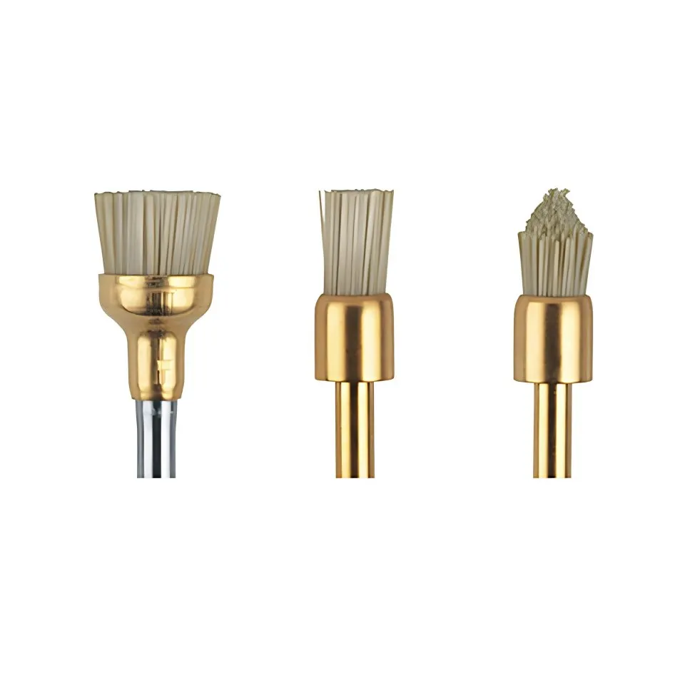 

Зуботехническая полировочная щетка Kerr Occlubrush Style, совместимая с низкоскоростными наконечниками, из карбида кремния, для реставрации композитных материалов