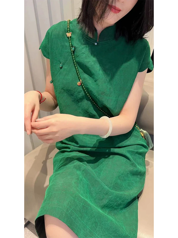 

Elegant Green Chinese Style Women's Dress with Buttoned Sleeves Unique High-End Fashionable Commute Style Spring 2024