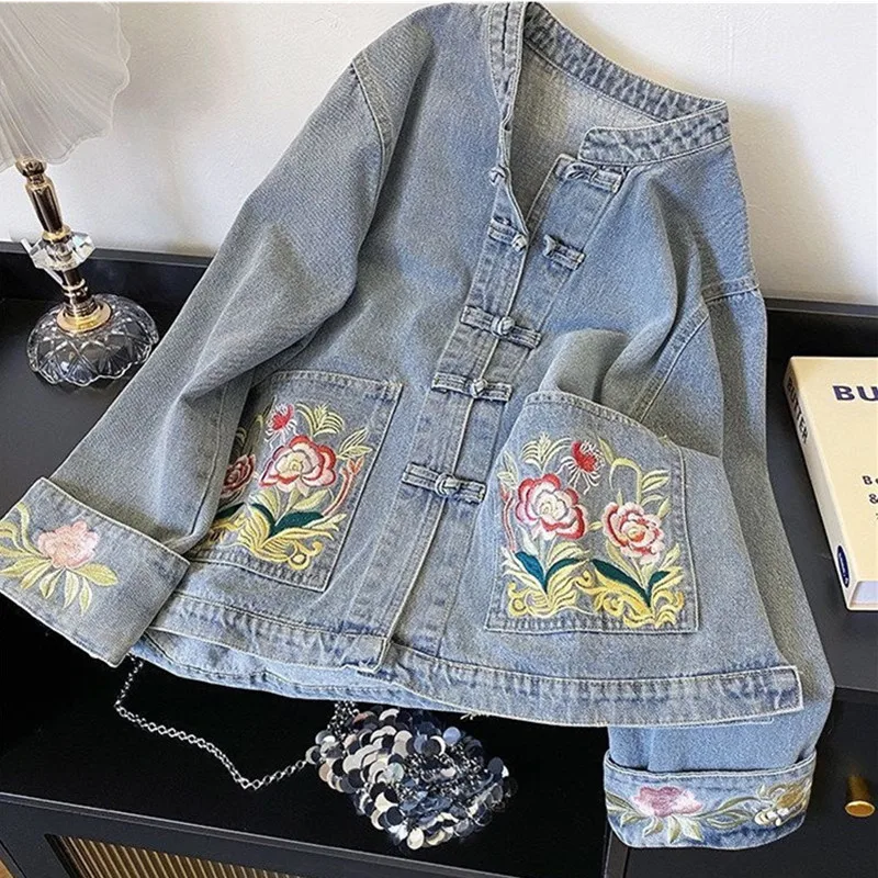 2026 New Chinese Improved Retro Fashion Style Women Loose Embroidery Autumn Cheongsam Button Long Sleeve Denim Jacket Outwear
