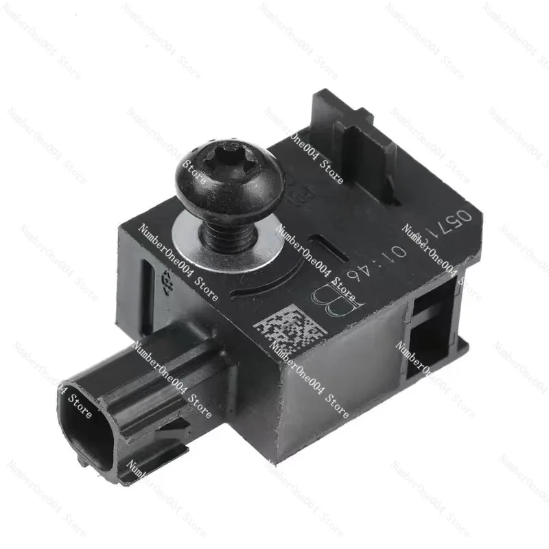 

13504470 Suitable for Chevrolet Cruze Equinox Cadillac ATSXTS GMC Collision Sensor