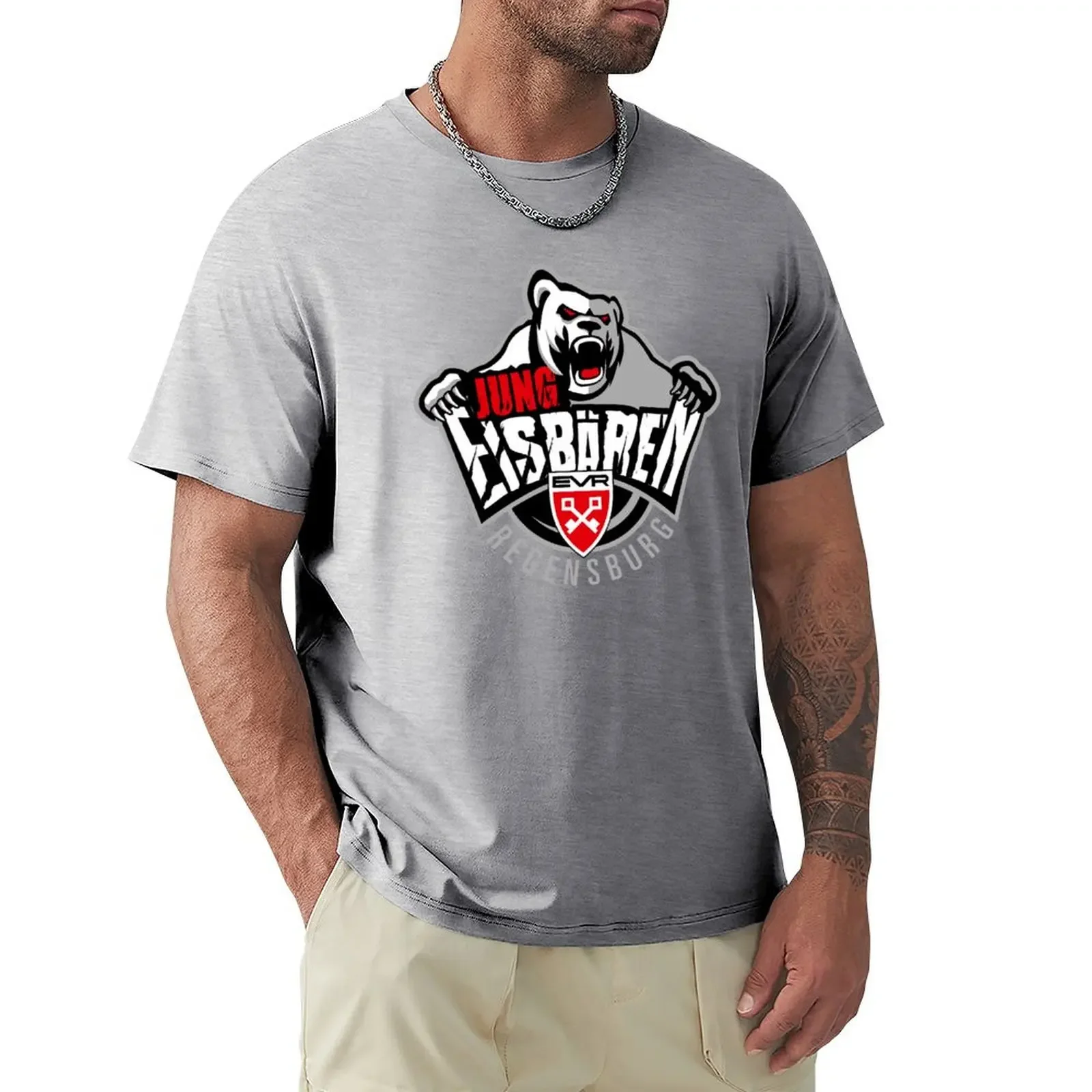 

jung eisbaeren regensburg T-shirt plus sizes blanks Men's t-shirt