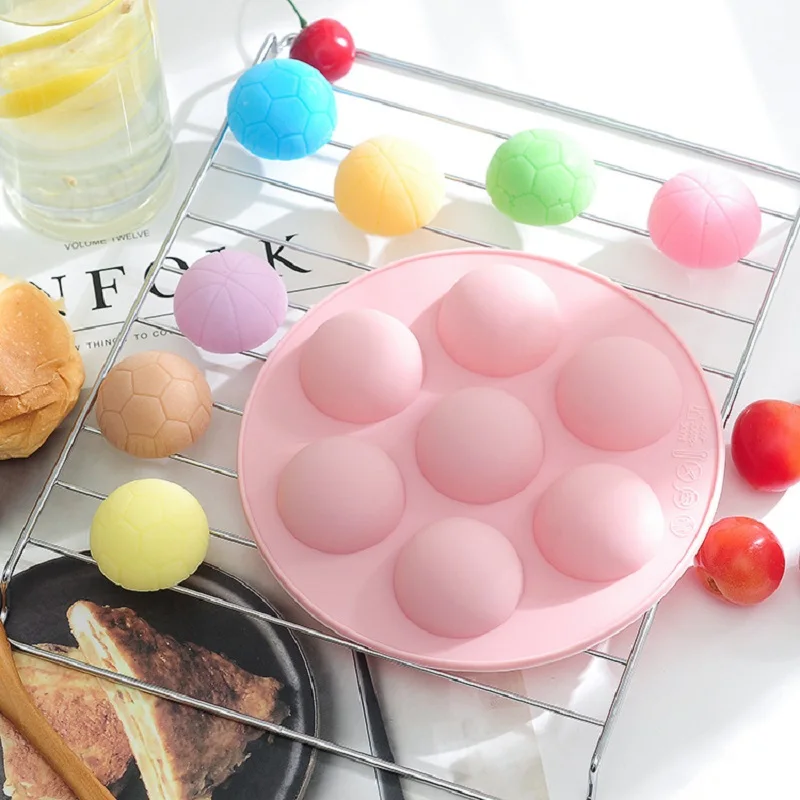 7 Cavity DIM 3.8cm 7-Cavity Large 3D Football Silicone Molds For Chocolate Candy Kitchen Fondant Supplies , Candle Mould