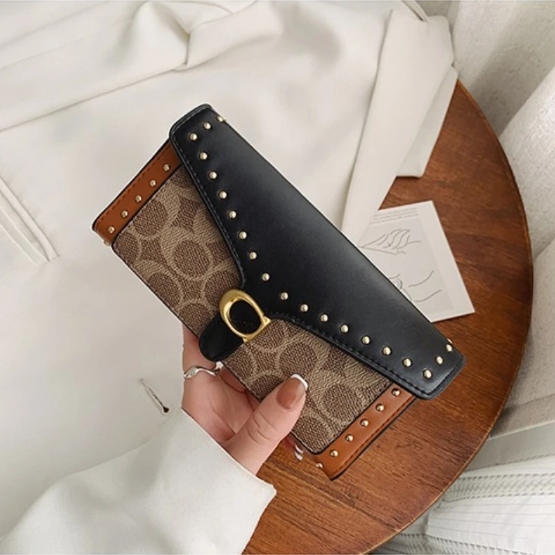 

Fashion Female Wallet, High-Capacity Card Holder with Niche Design, Easy to Carry and Versatile Functions