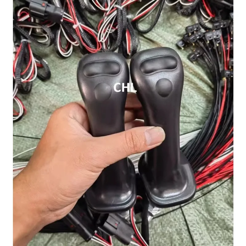 

Пылезащитный чехол для 3-кнопочного джойстика для Doosan Daewoo DX55 60-9PC300 225-9