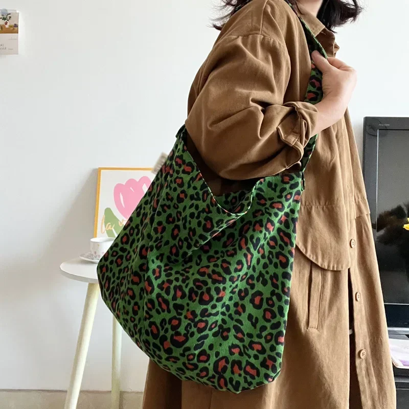 Leopard Print Women\'s Corduroy Shoulder Bag Large Capacity Ladies Tote Shopper Bags Handbags Vintage Female Chest Crossbody Bag