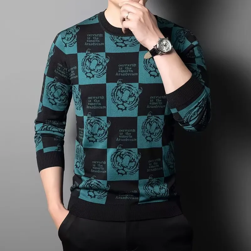 Wiosna nowy sweter z kołnierzykiem O męski haft dół moda chińska młodzież koreański sweter z długim rękawem na co dzień