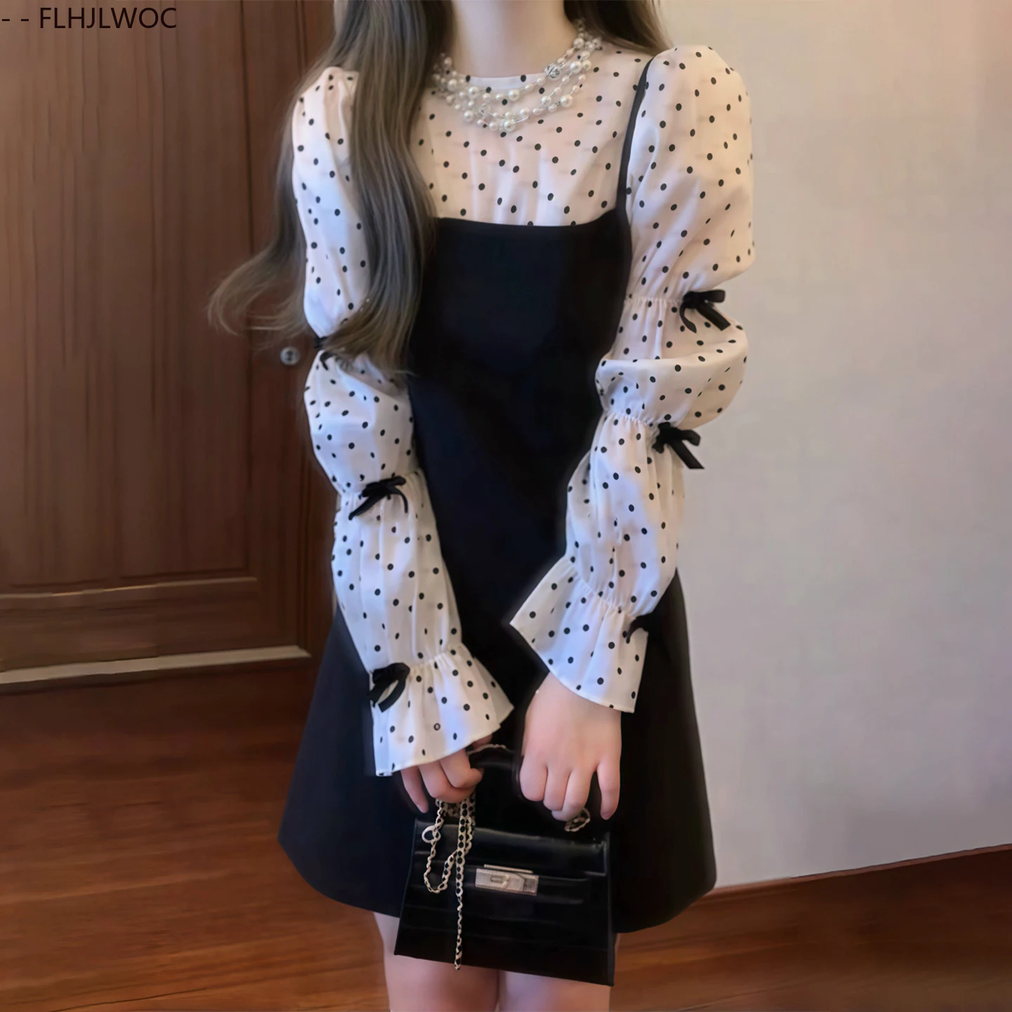 ชุดเดรสลายจุดสองชิ้นสำหรับผู้หญิง ดีไซน์เกาหลี-ญี่ปุ่น น่ารัก ทันสมัย เหมาะสำหรับวันคริสต์มาส ปีใหม่ ออกงาน หรือใส่ลำลอง