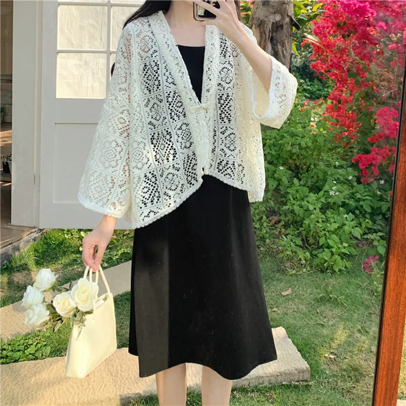 4xl plus Größe Sommer Strickjacke Frauen koreanischen Stil niedlichen Tops Bolero Jacke Perlen Schnalle aushöhlen weiße Spitze Strickjacke