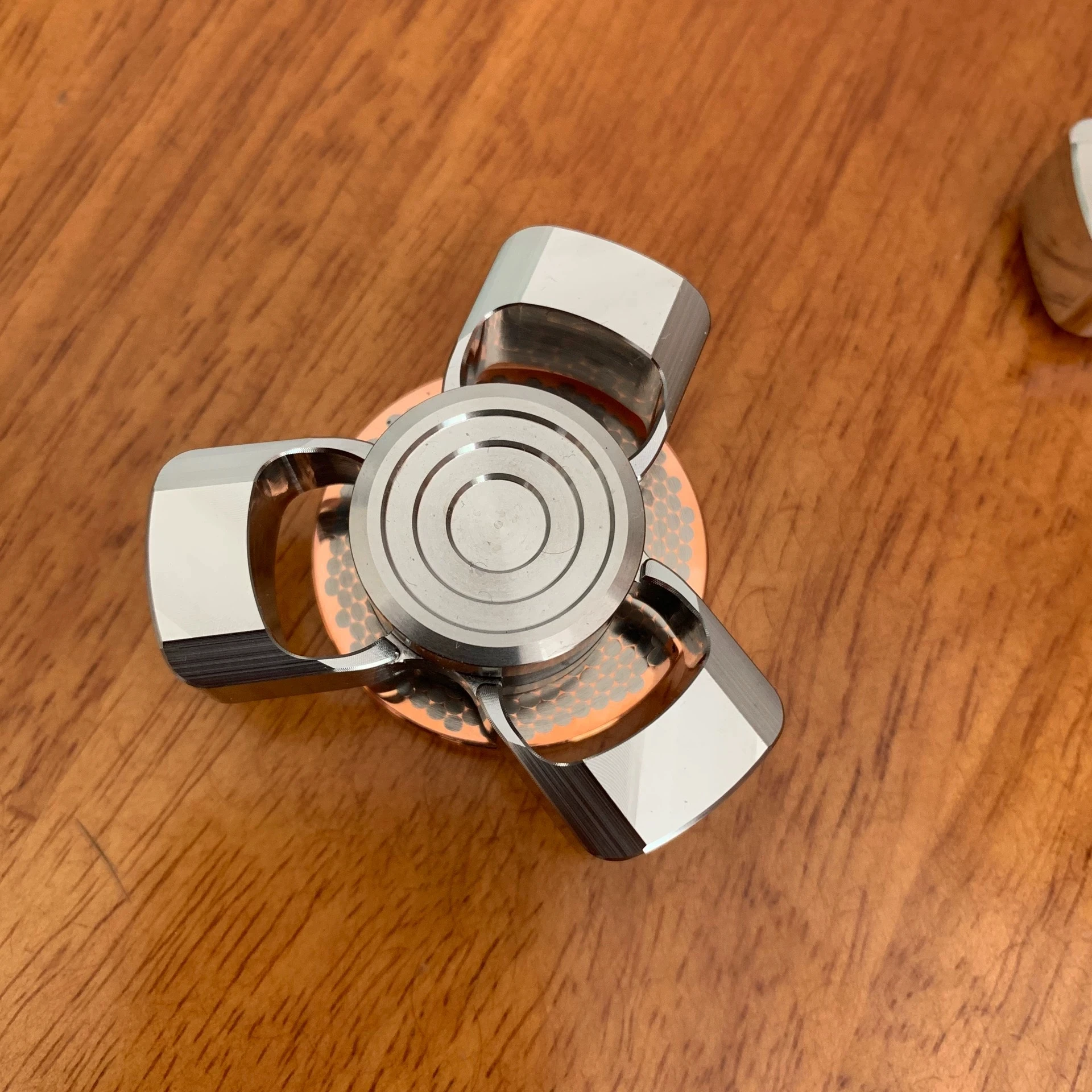 

Mod Ergo Fingertip Gyroscope EDC