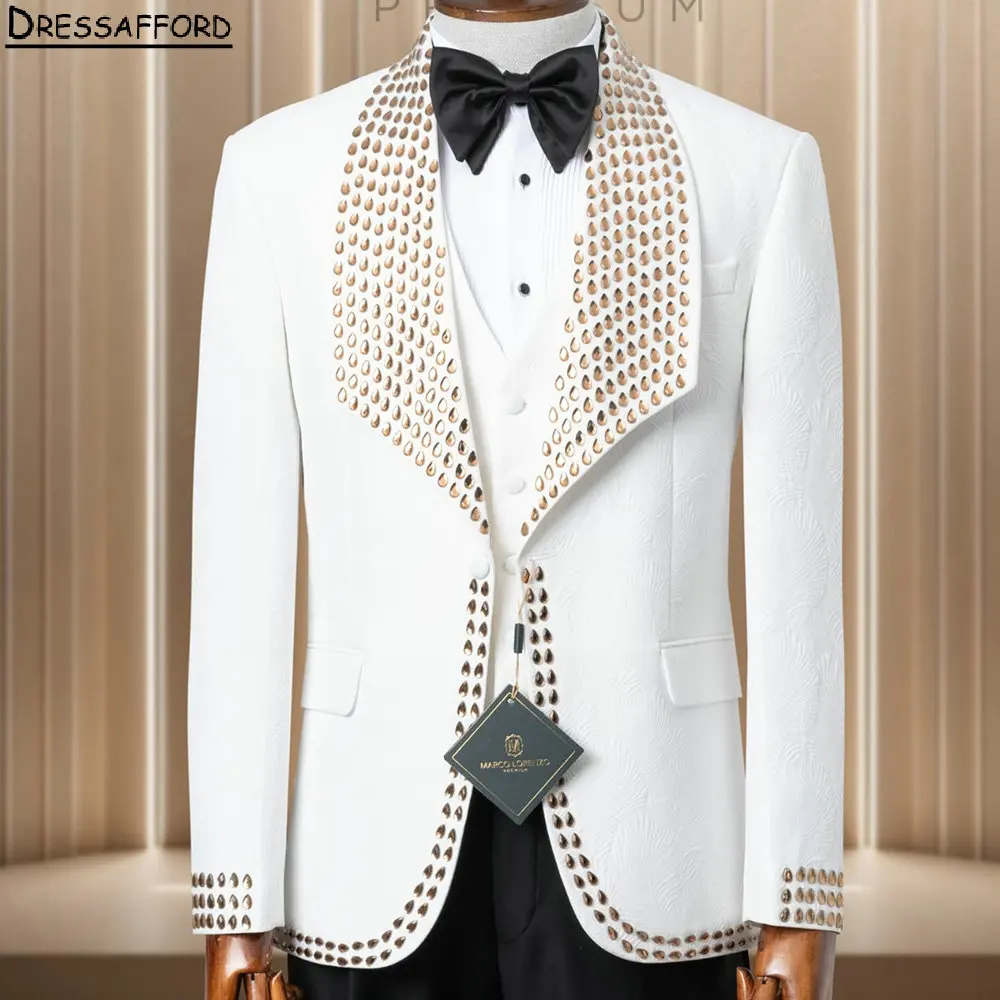สีขาว Jacquard ผู้ชายชุดสําหรับงานแต่งงานทอง Briolette ประดับด้วยลูกปัดเจ้าบ่าว Tuxedos 3 ชิ้นเสื้อแจ็คเก็ตกางเกง Prom Blazers ที่กําหนดเอง