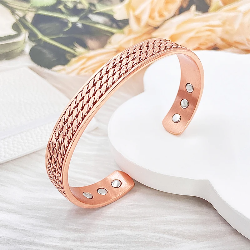 Thumbnail 3 - #51 Best Gold Bracelets to Buy In 2026