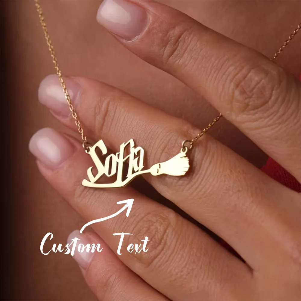 Personalisierte Hexenbesen-Namenskette mit Gotischer Schrift, Anpassbarer Namensanhänger aus Edelstahl, Individueller Magischer Schmuck, Halloween-Geschenk