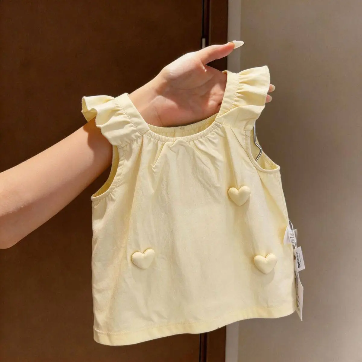 Girls Summer Vest 2026 New Heart T Shirt Baby Girl Korean Stylish Flutter Sleeve Top Sleeveless Camisole