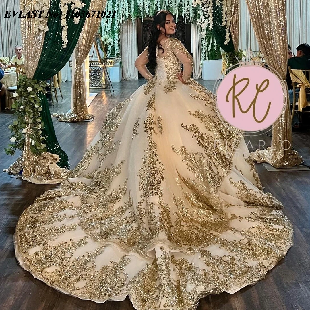 EVLAST Personalizzato Oro Abito Quinceanera Abito di Sfera Off Spalla Applique Che Borda Manica Lunga Dolce 16 Abiti De Anos SQ351