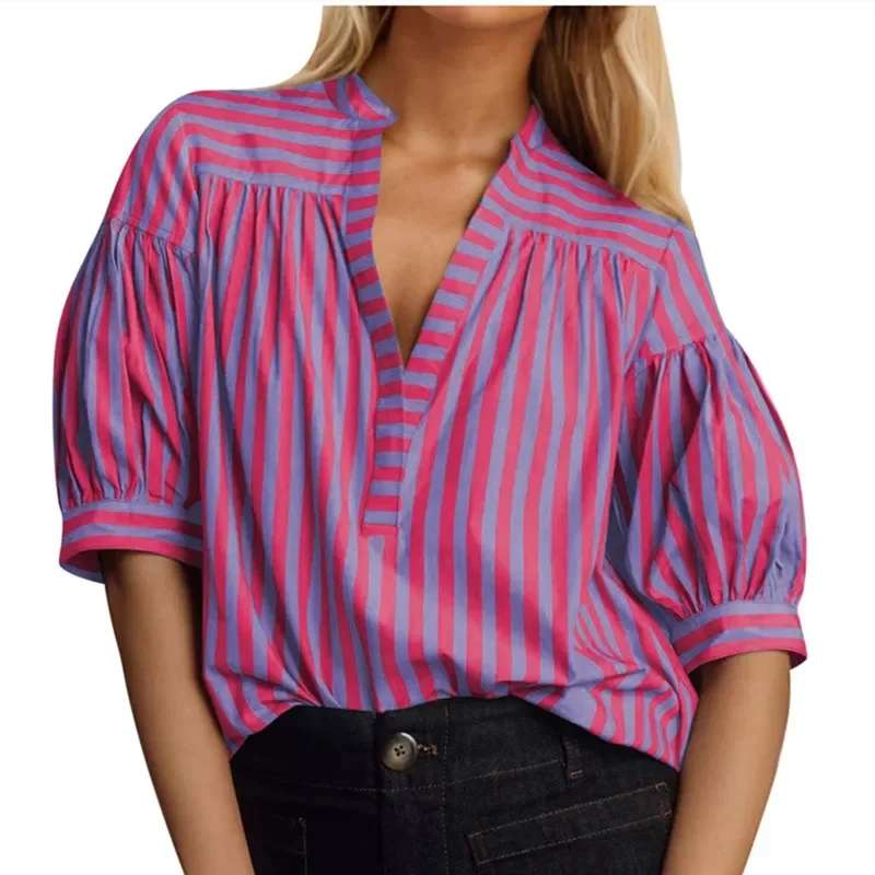 Camisa solta de bloqueio de cor listrada feminina, pulôver profundo com gola V, blusa bolha plissada, tops femininos de manga curta, moda verão, 2024