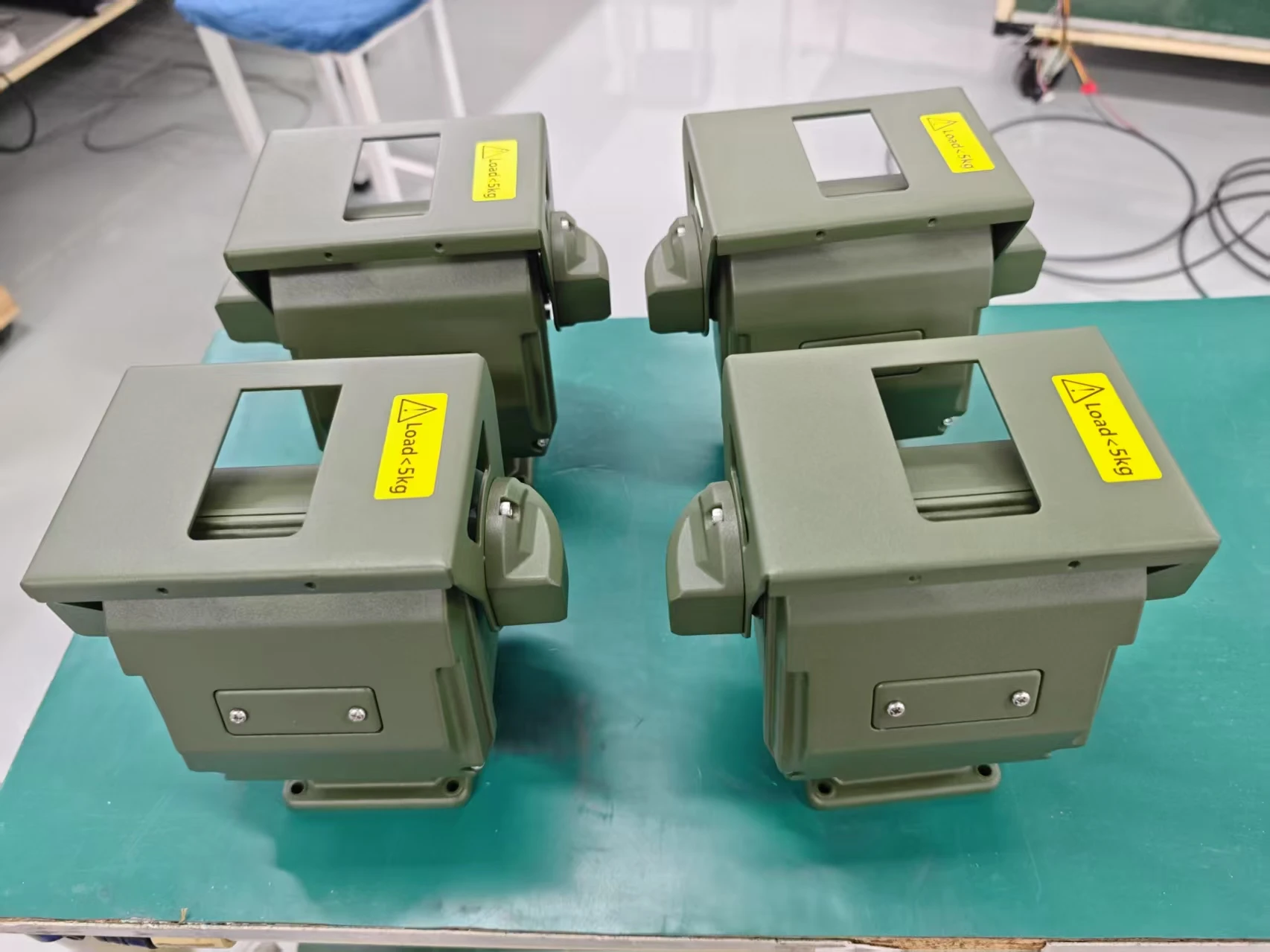 Tilt - 70°~ + 20° All-Weather Industrial Pan Tilt 5kg Load 35°/s High Speed  RS485 Pan Tilt for Security  System