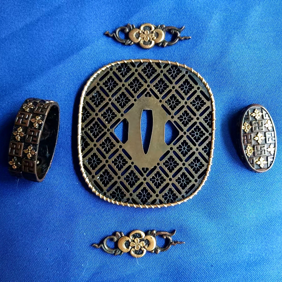 

Square Home Decorate Sword Part Set Blade Guard Tsuba Fuchi Menuki Kashira 5 PCS For Japan Samurai Kataba