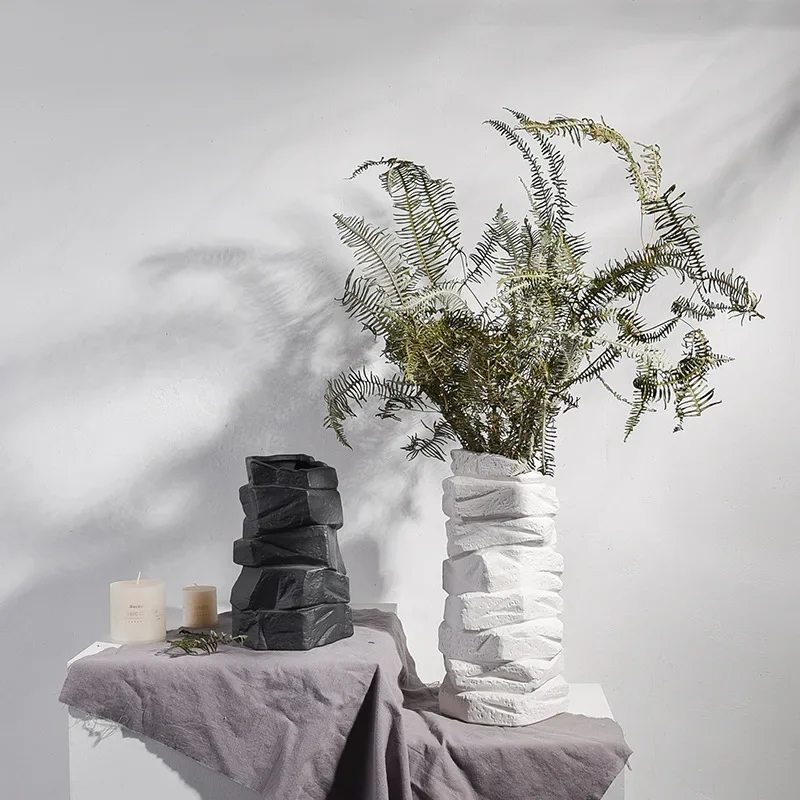 Ceramic Vases Modern Simple Exquisite Flower Pot Creative Living Room Decoration Morden  Flower Arranger Home Decor Light Luxury
