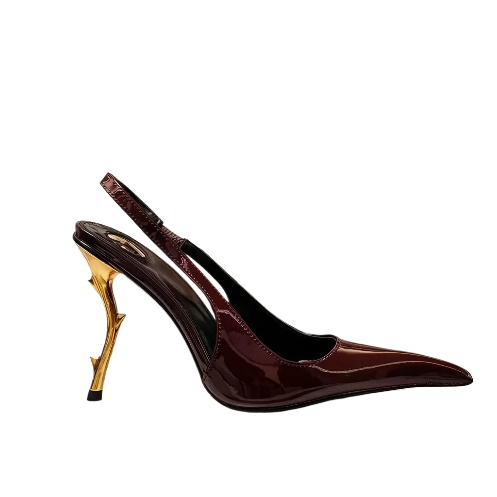 

Элегантные туфли-слингбэки с острым носком, уникальный золотой скульптурный каблук, идеально подходят для торжественных мероприятий или повседневного стиля.