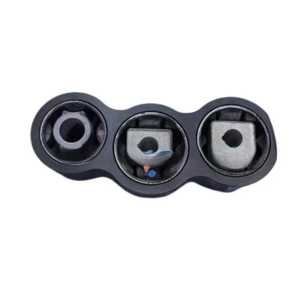 Motorcycle Parts 22119446084 Engine Balance Suspension Bracket Buffer Swing Arm Bracket for BMW C400X C400GT