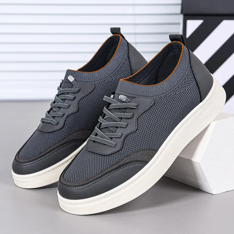 Sommerliche Herren-Freizeitschuhe, atmungsaktive Slip-On-Mesh-Schuhe, modische flache Wanderschuhe, geeignet zum Gehen und Pendeln.