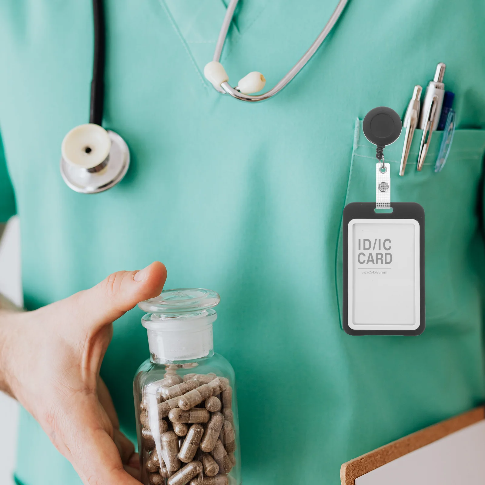 

10 set Clear Badge Sleeve Id Card Holder Compact Protective Cover For Work Office Nurses Employees Game Photo Cards Transparent