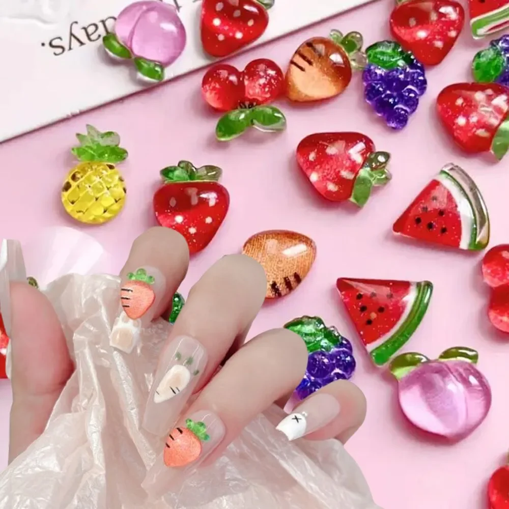 50個入り 3Dイチゴ キュートネイルチャーム 漫画風フルーツ フラットバック樹脂ラインストーン ジェム レッドイチゴデザイン ネイルデコレーション ジュエリー
