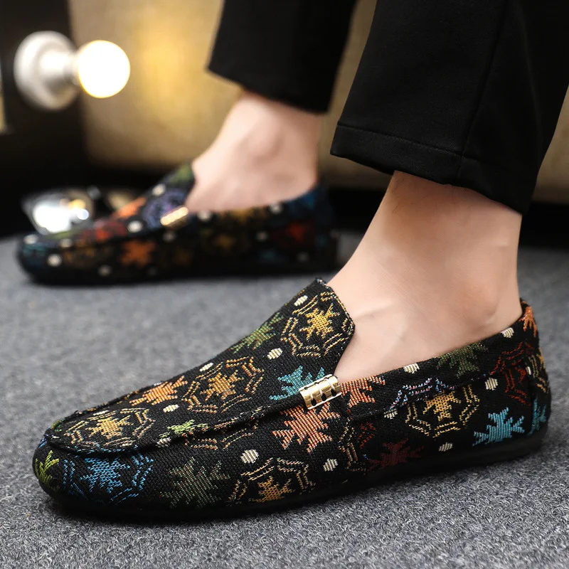 

2026 Summer social leisure trend bean shoes for men breathable fashionable lazy one foot men's footwear large size 46 for male