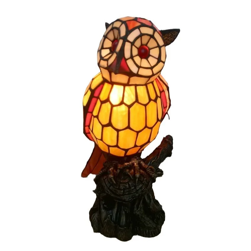 

Auspicious, cute, new and peculiar creative, purely handmade retro art desk lamp
