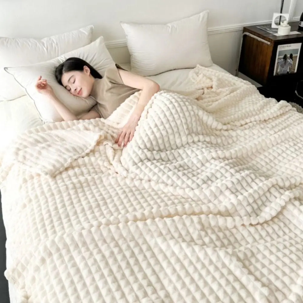 

Bed Suppiles Solid Color Flannel Blanket Comfortable Warm Sofa Plush Blanket Soft Thickened Office Nap Blanket Winter