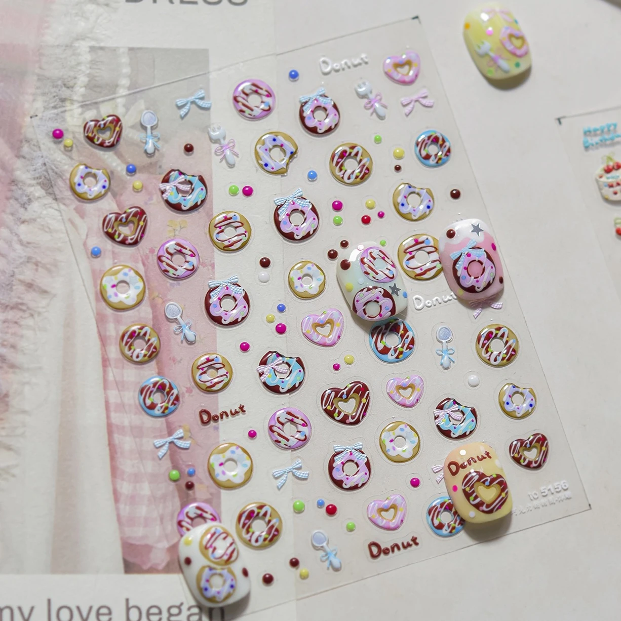 لذيذ كعك الحلوى كريم الشوكولاته الكعك الفواكه الفراولة الكرز Bowknot شيك مسمار الفن أعواد تزيين مانيكير الشارات